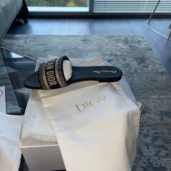 Christian Dior Slides - Picture 4 of 4